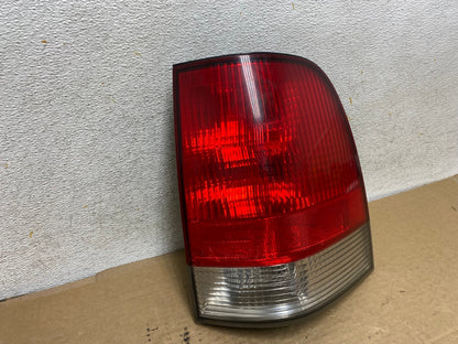 2003 2004 2005 Lincoln Aviator Right Passenger RH Side Tail Light AH7984 LK1