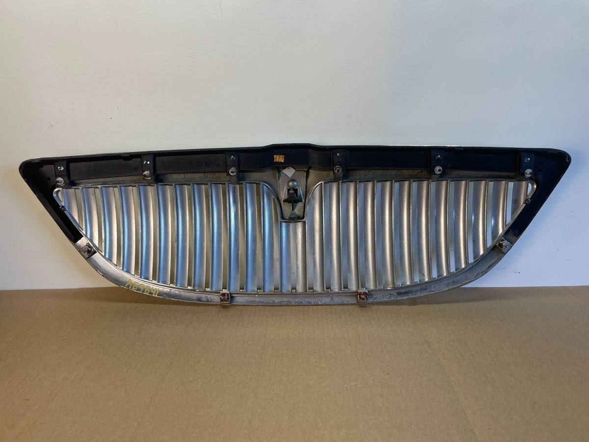2003 to 2011 Lincoln Town Car Front Upper Grille Grill Chrome W/Emblem AG9841 DG3