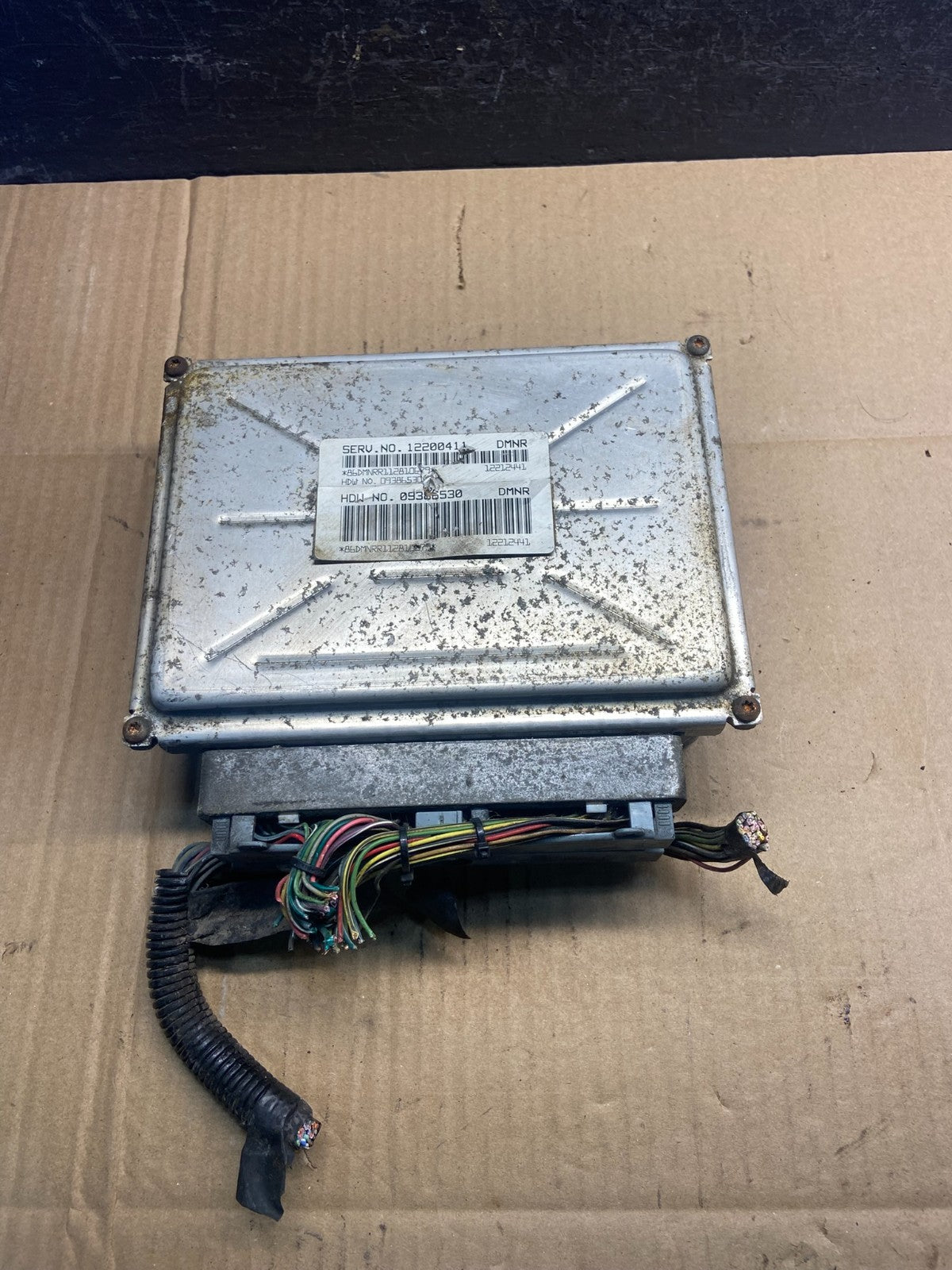 2001-2002 Silverado Tahoe Engine Computer Module 12200411 ECM ECU ad1849 DG0