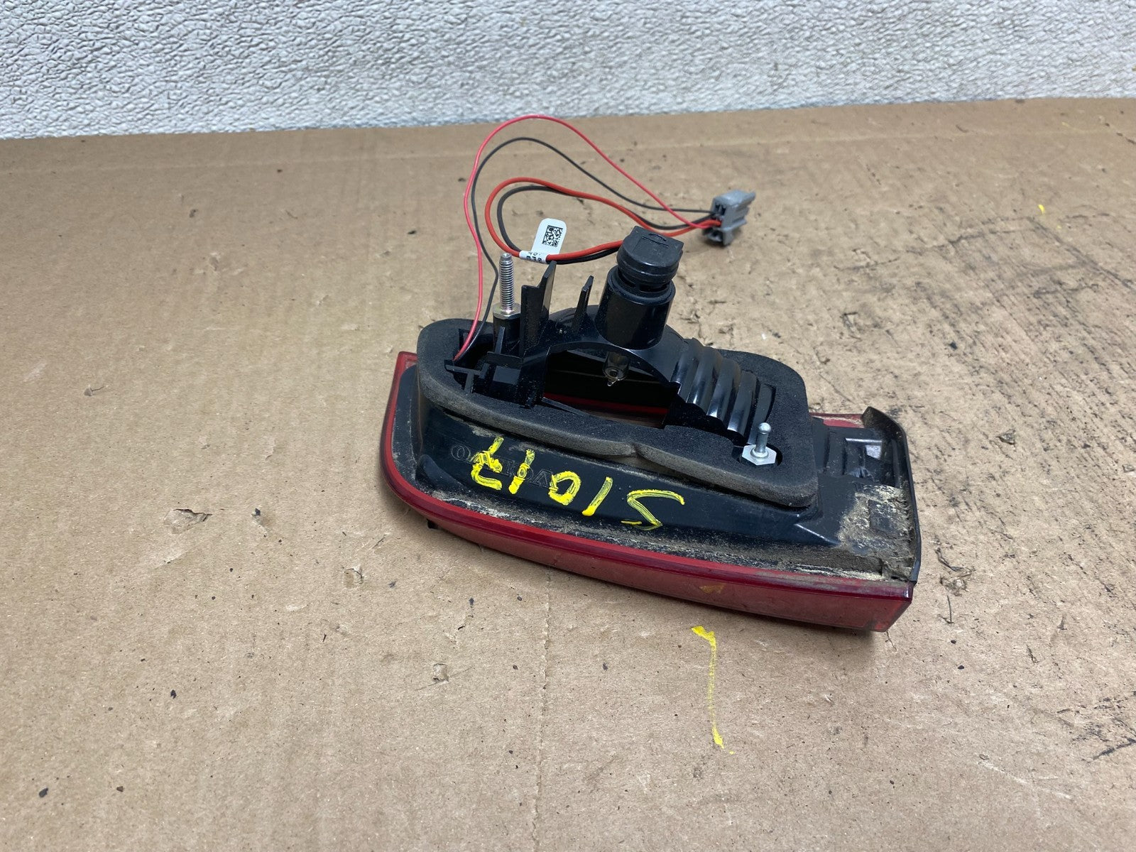 2011 to 2017 Volvo S60 Right Passenger RH Inner Tail Light OEM S1017 DW3