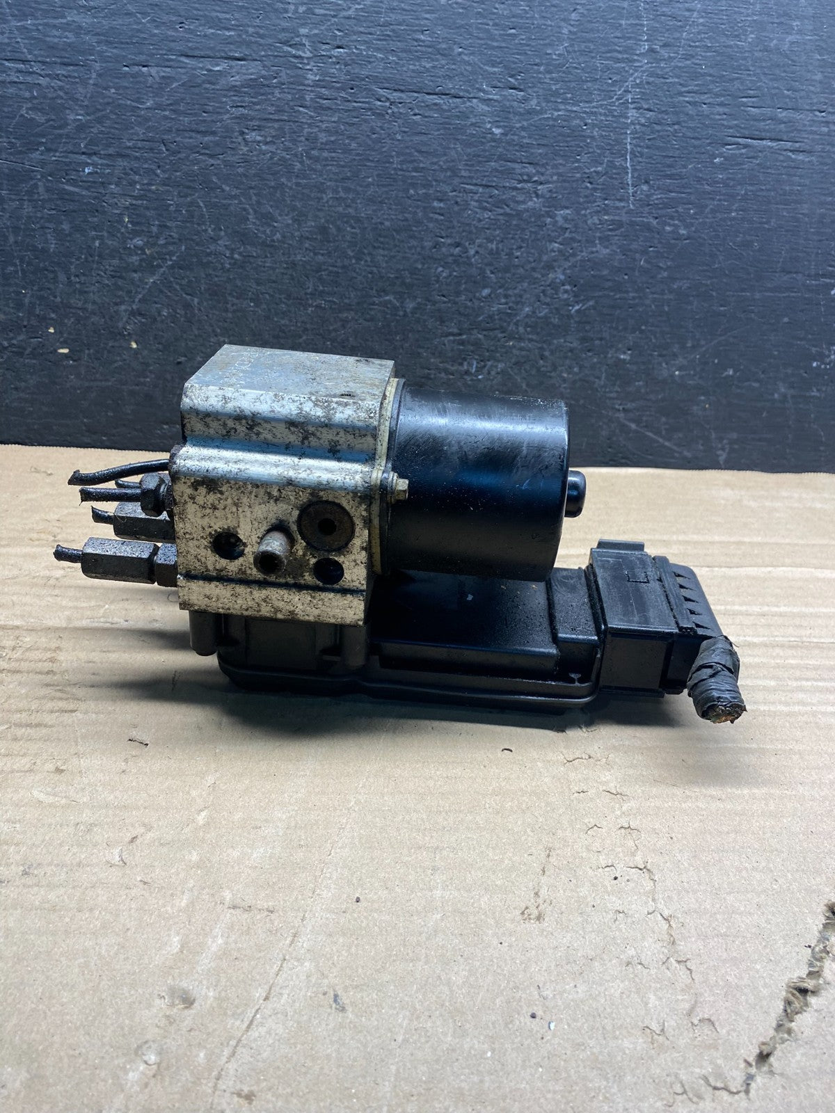 2006 2007 Ford E250 E350 Anti-Lock ABS Antilock Brake Pump AF0033 DG4