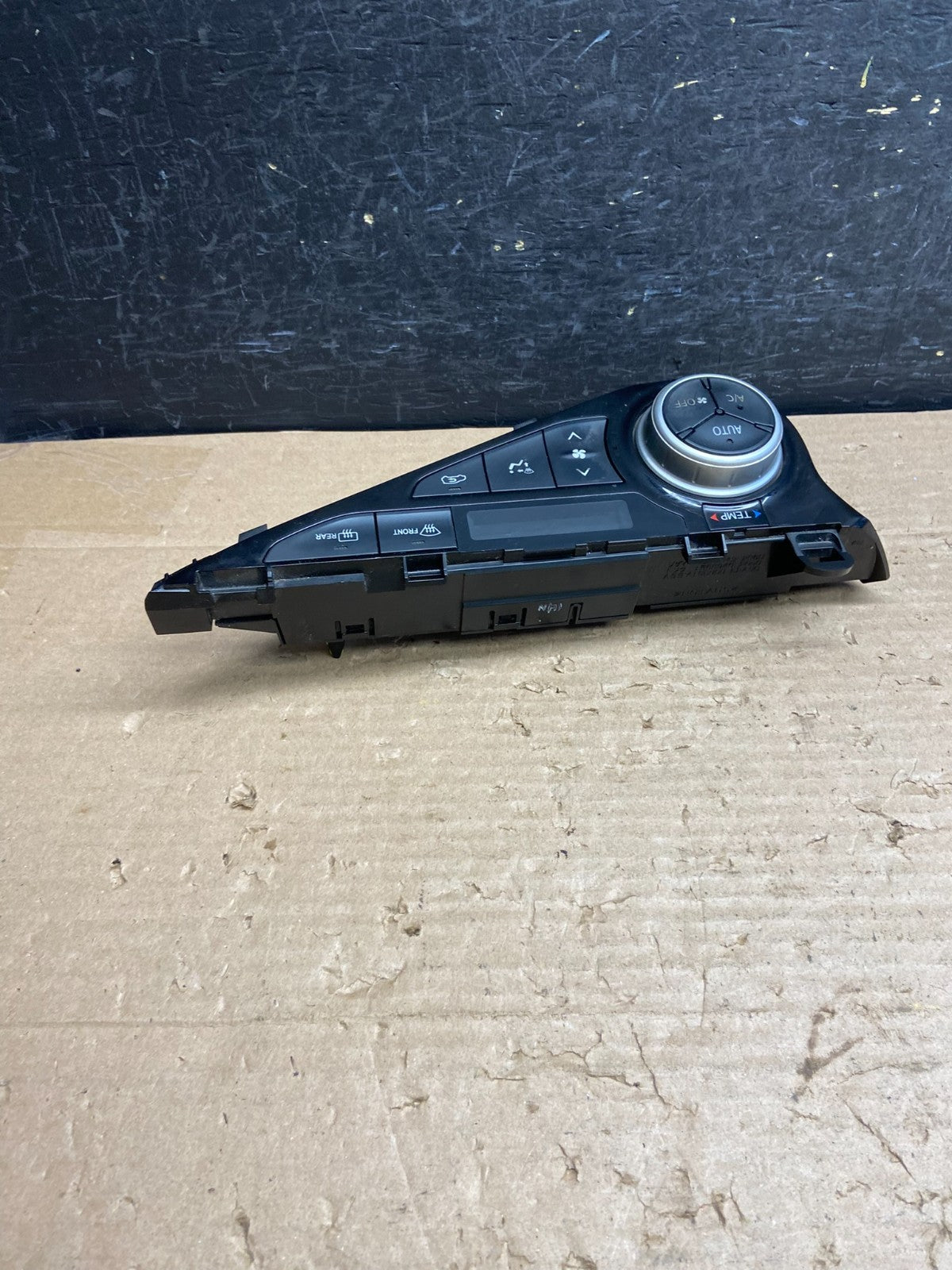 2015 2016 2017 Toyota Prius C A/C Heater Climate Control Unit Switch ag8545 DG2