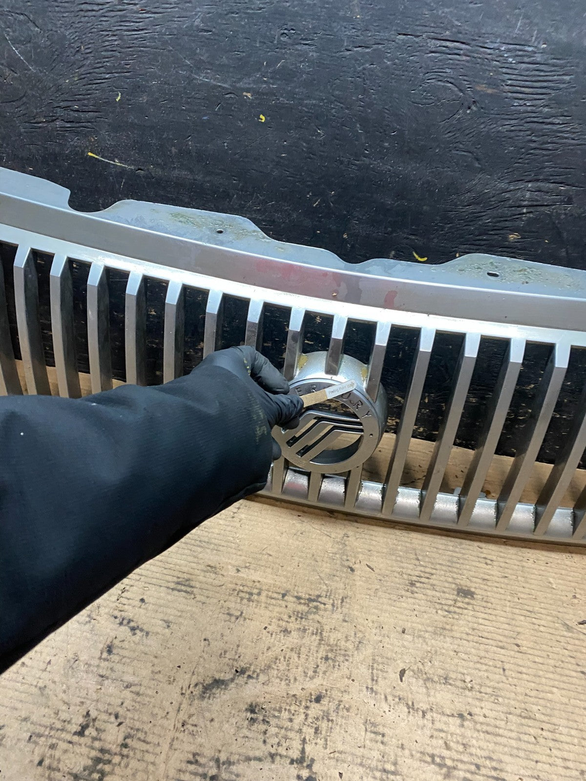 2002 to 2005 Mercury Mountaineer Front Upper Grill Grille Oem V9584 DG4
