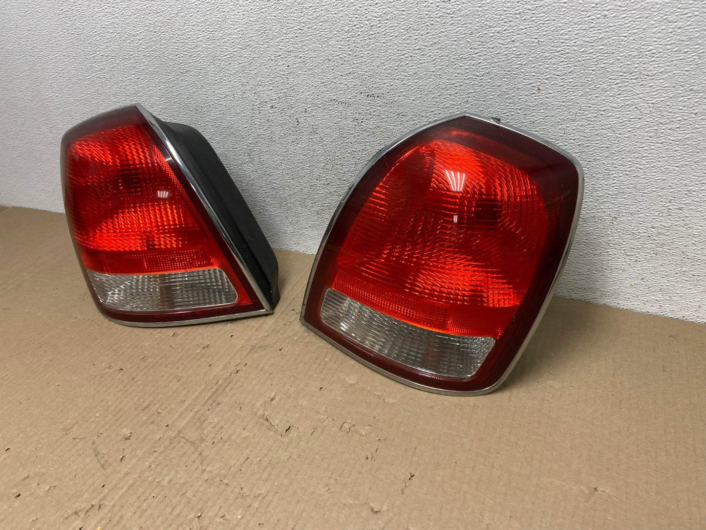 2001-2003 Hyundai XG300 XG350 XG Left+Right Side Tail Lights AE9590 LK1