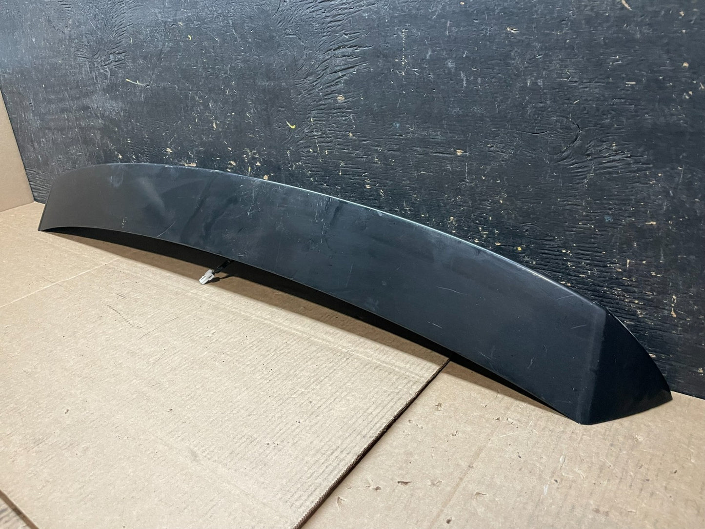 2007 to 2013 Mitsubishi Outlander Rear Spoiler 3RD Brake Light OEM y9438 DG2