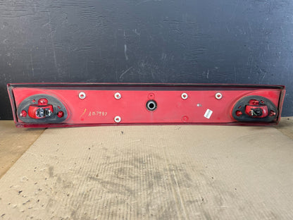 2003 2004 2005 Chevrolet Cavalier Rear Trunk LID Center Tail Light Oem AB7987 DG9