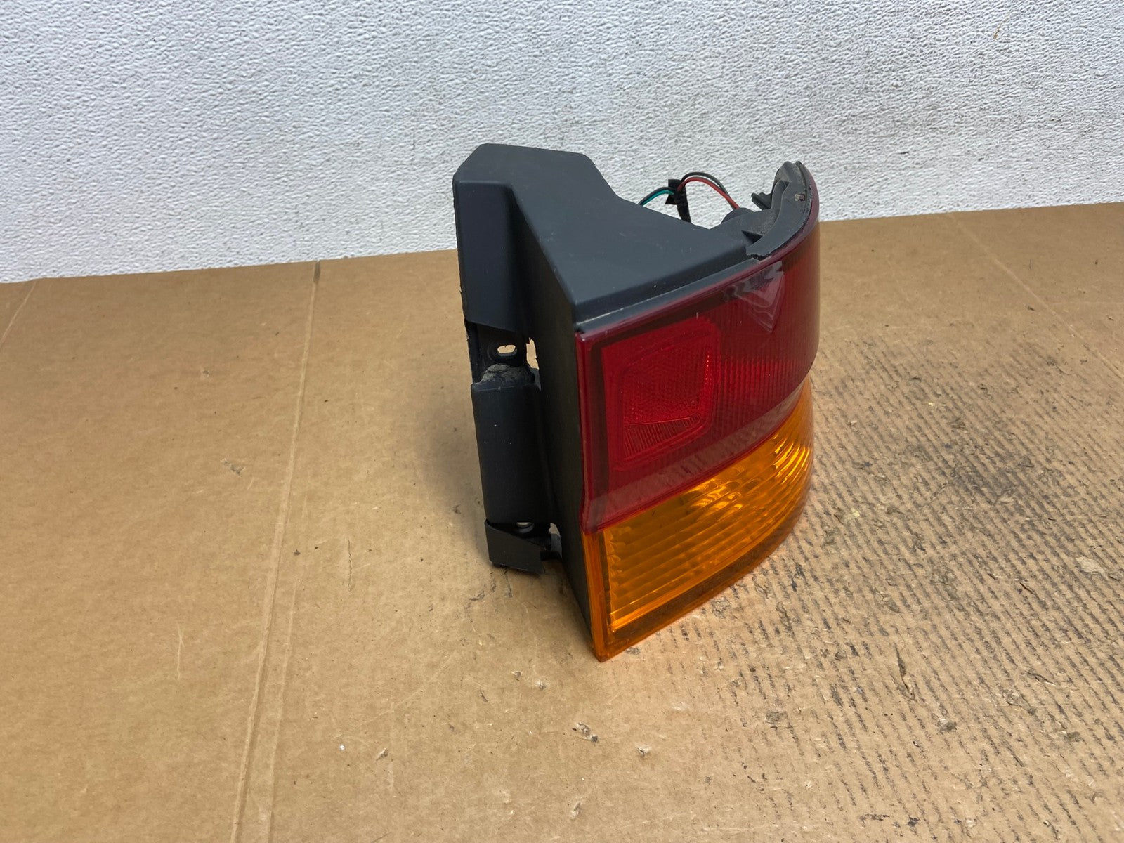 2002 2003 2004 Honda Odyssey Right Passenger Side Tail Light DEPO AE1495 LK2