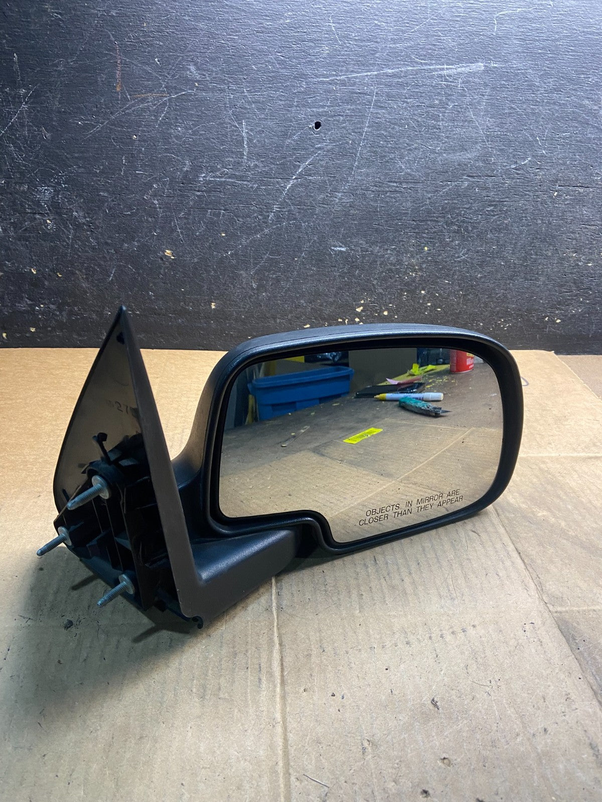 1999 - 2006 Chevrolet Silverado Suburban Right Door Mirror OEM Y3839 MS8