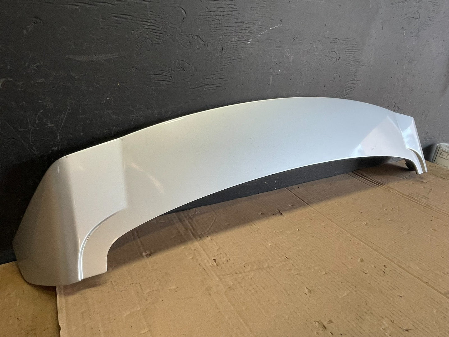 2013 to 2016 Hyundai Santa Fe Rear Spoiler W/3rd Brake Light ad8495 DG1