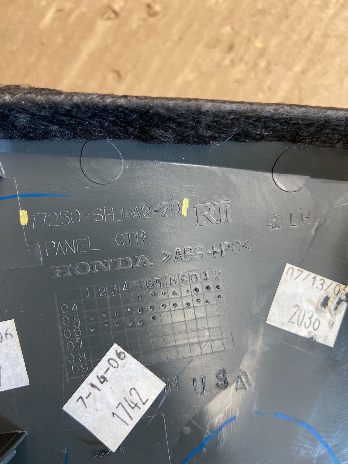 2005 to 2010 Honda Odyssey Radio Climate Control Dash Trim Bezel AE1921 DG4