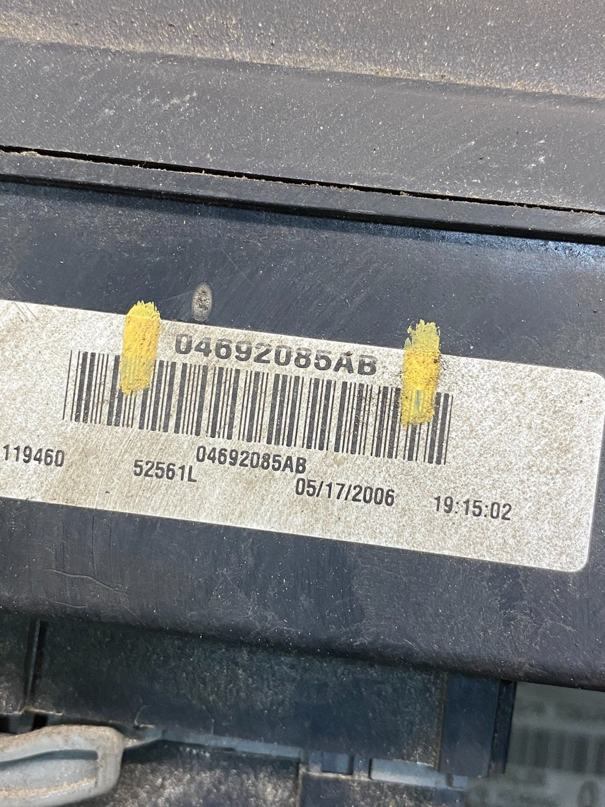 2006 Jeep Grand Cherokee Integrated Power Fuse Box 04692085AB AG7053 DG6