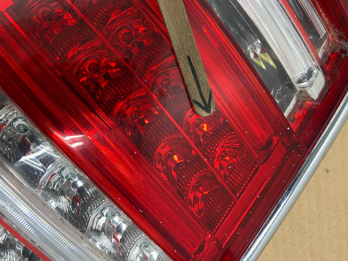 2010 2011 2012 Mercedes GL-Class GL450 Left Driver LED Tail Light AG9169 LK4
