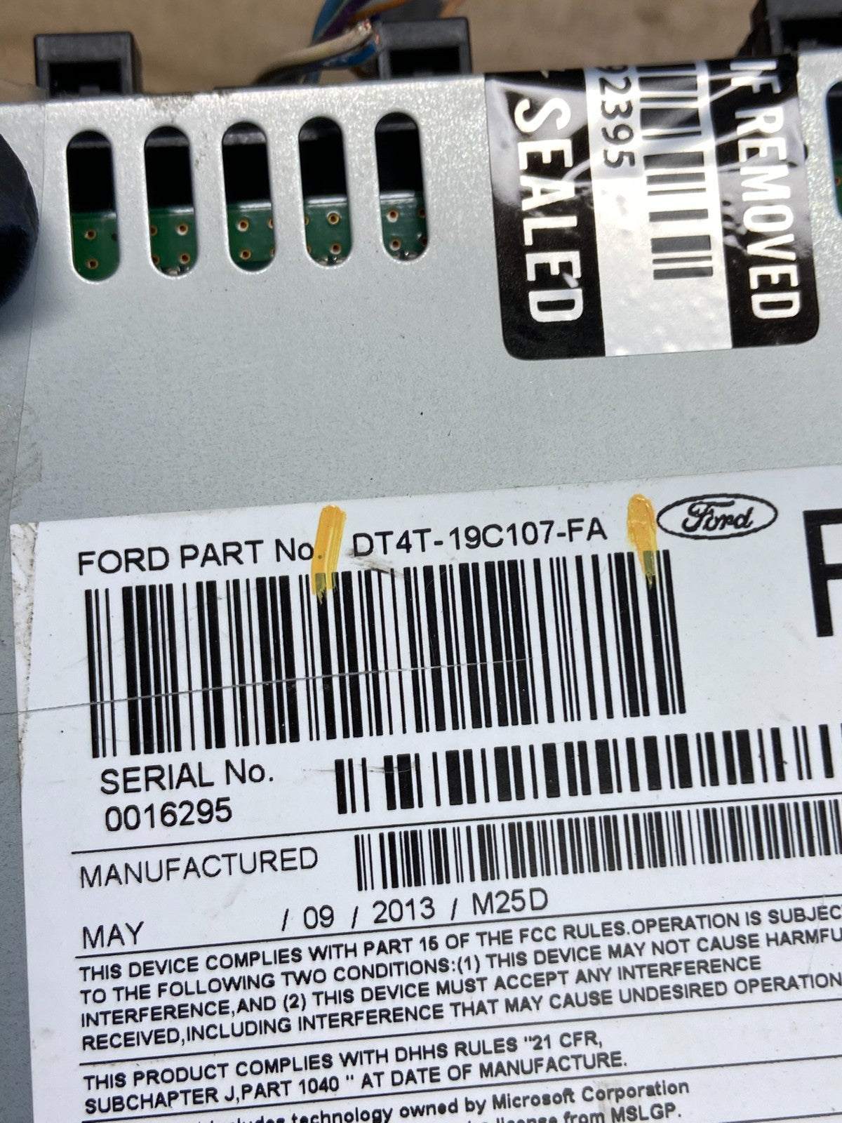 2012 to 2014 Ford Edge AM/FM Radio Reciever ah3624 DG5