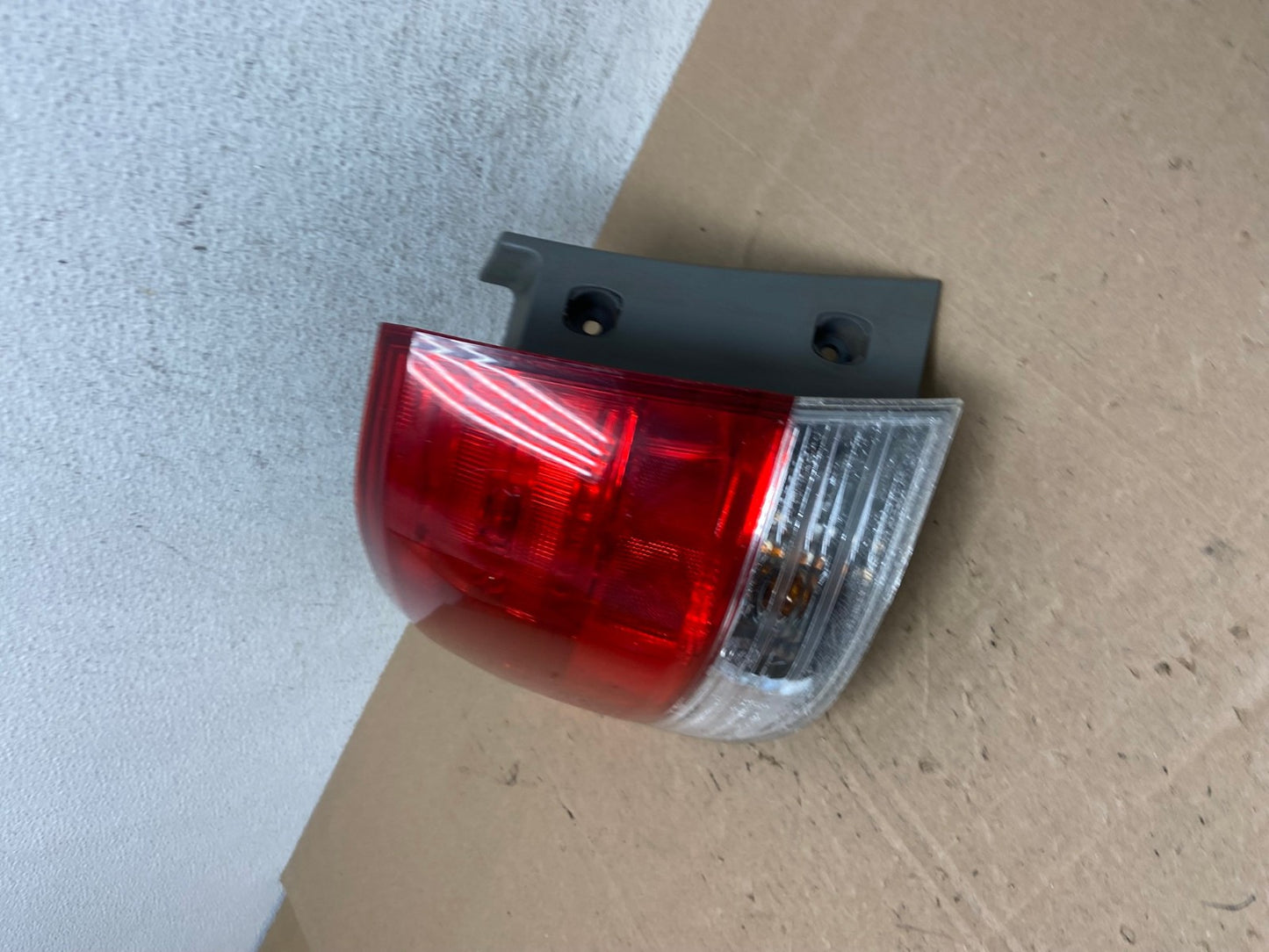 2008 2009 2010 Honda Odyssey Left Driver LH Side Tail Light AE6051 LK1