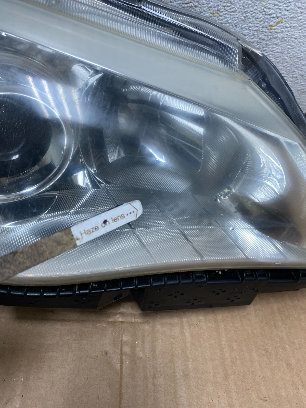 2008 to 2011 Subaru Impreza Right Passenger Side Halogen Headlight AI6896 DW5