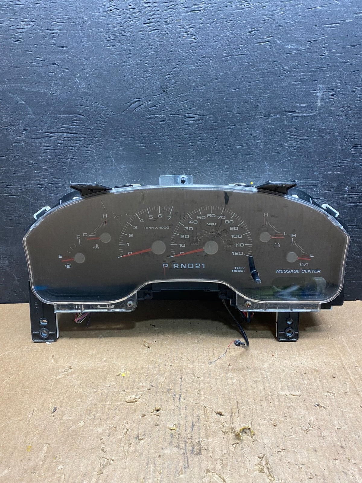 2000 2003 Ford Expedition Speedometer Instrument Gauge Cluster H7330 PS0