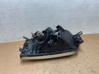 2004 - 2011 Mitsubishi Endeavor Headlight Right Passenger Rh Side Oem AA3844 DW5