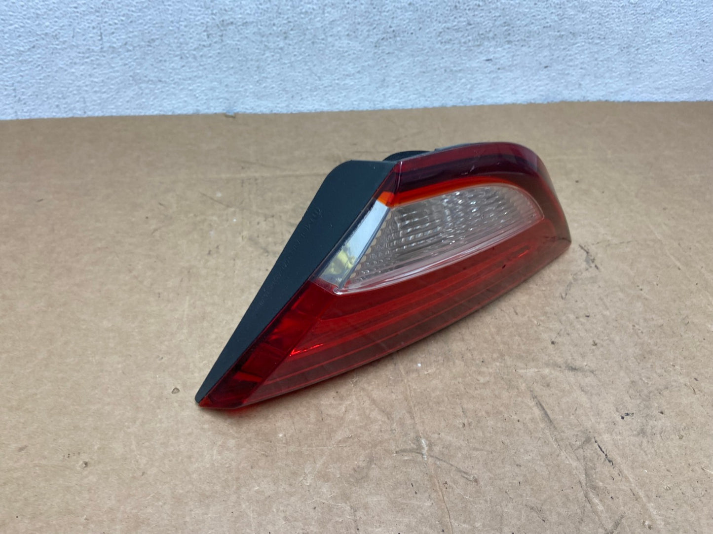 2015 to 2017 Chrysler 200 Sedan Right Passenger Inner Tail Light AD6167 LK2