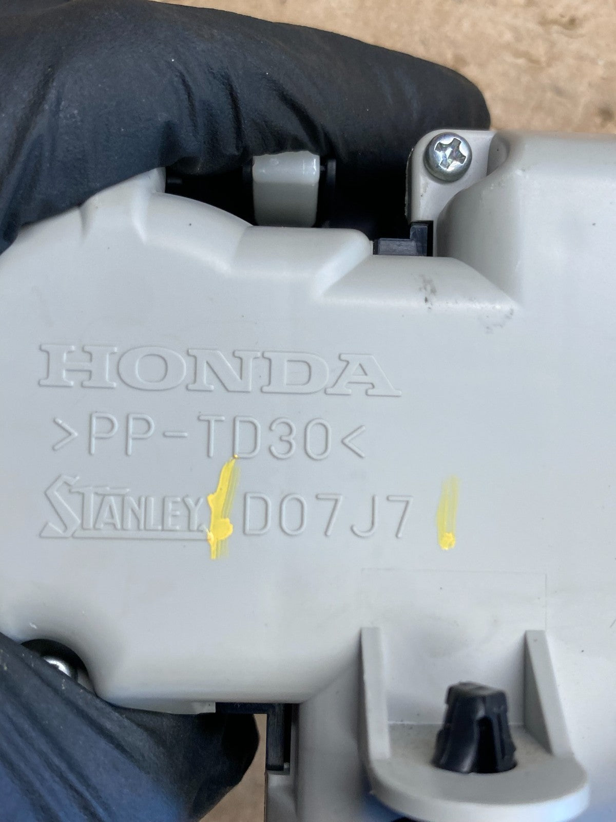 2007 to 2011 Honda CRV Manual A/C Climate Control Module D07J7 ag8404 DG6