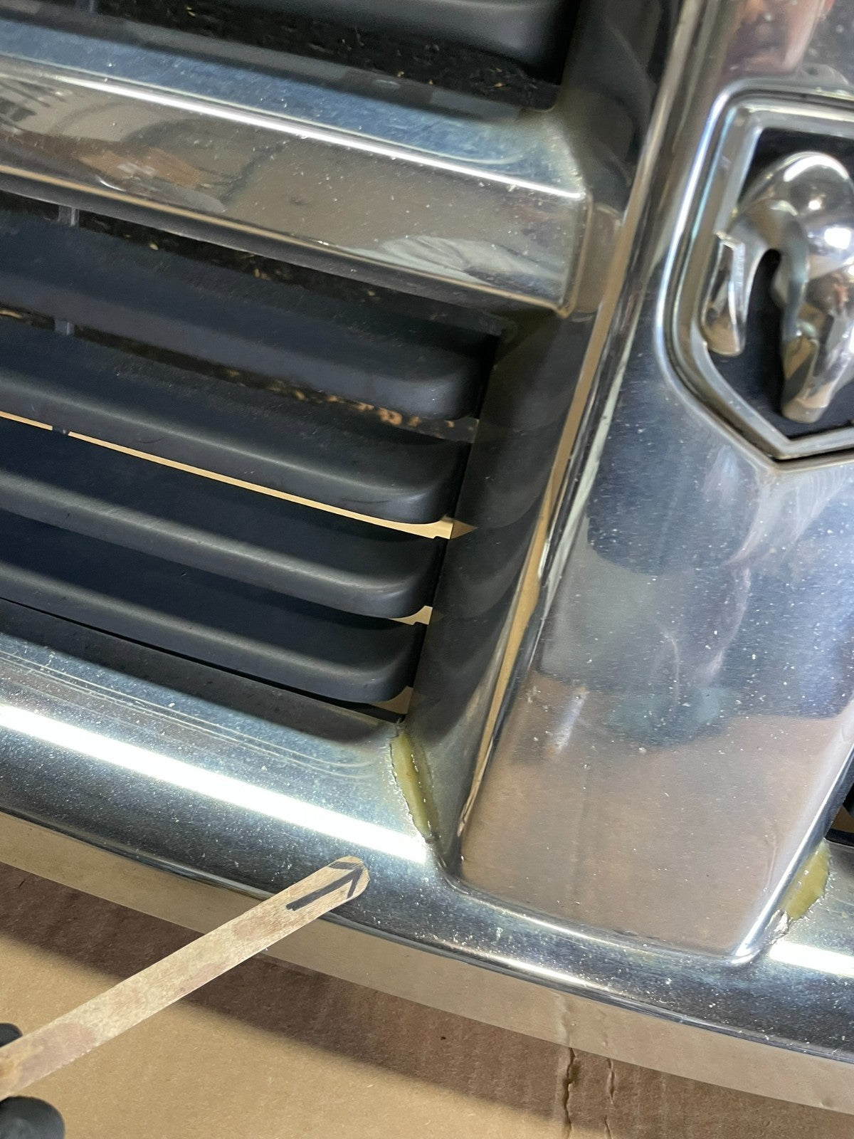 2004 to 2006 Dodge Durango Front Upper Chrome Grill Grille Oem AA8809 DG7
