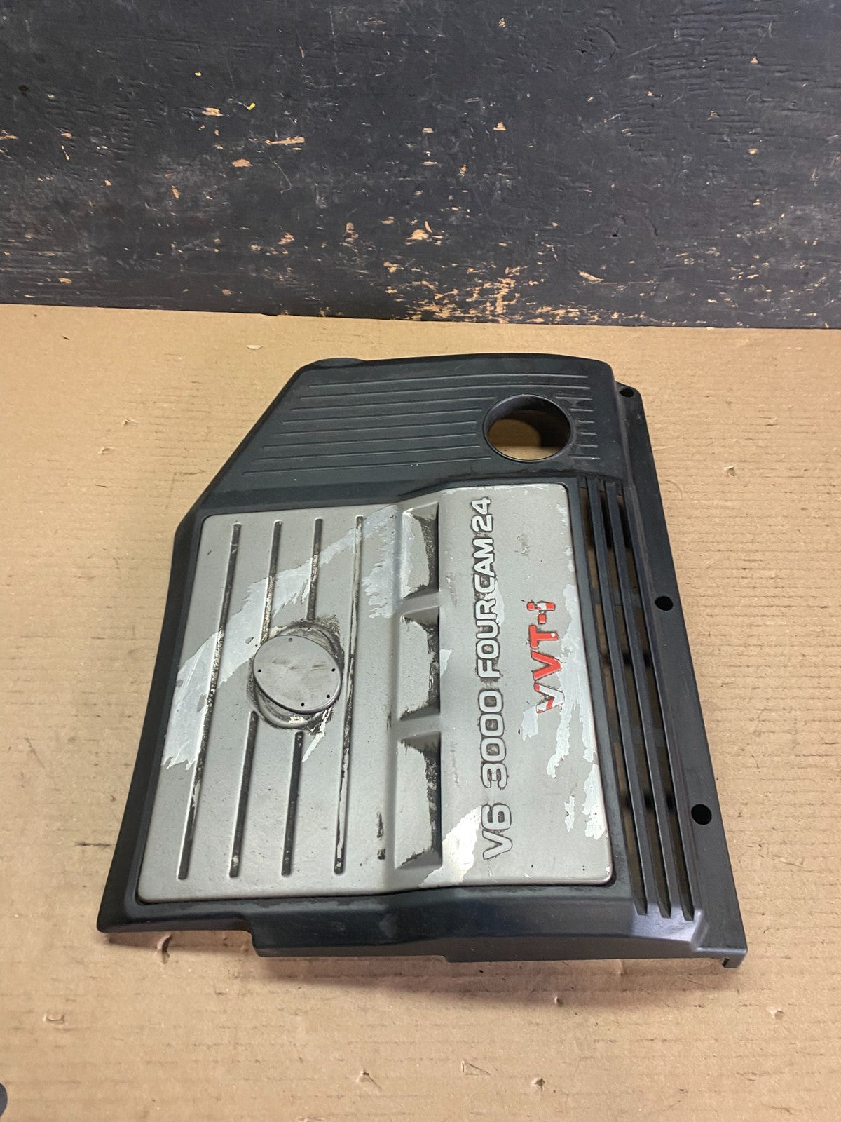 2000 to 2004 Toyota Sienna Highlander 3.0L  Top Engine Cover Lid OEM S1233 DG3
