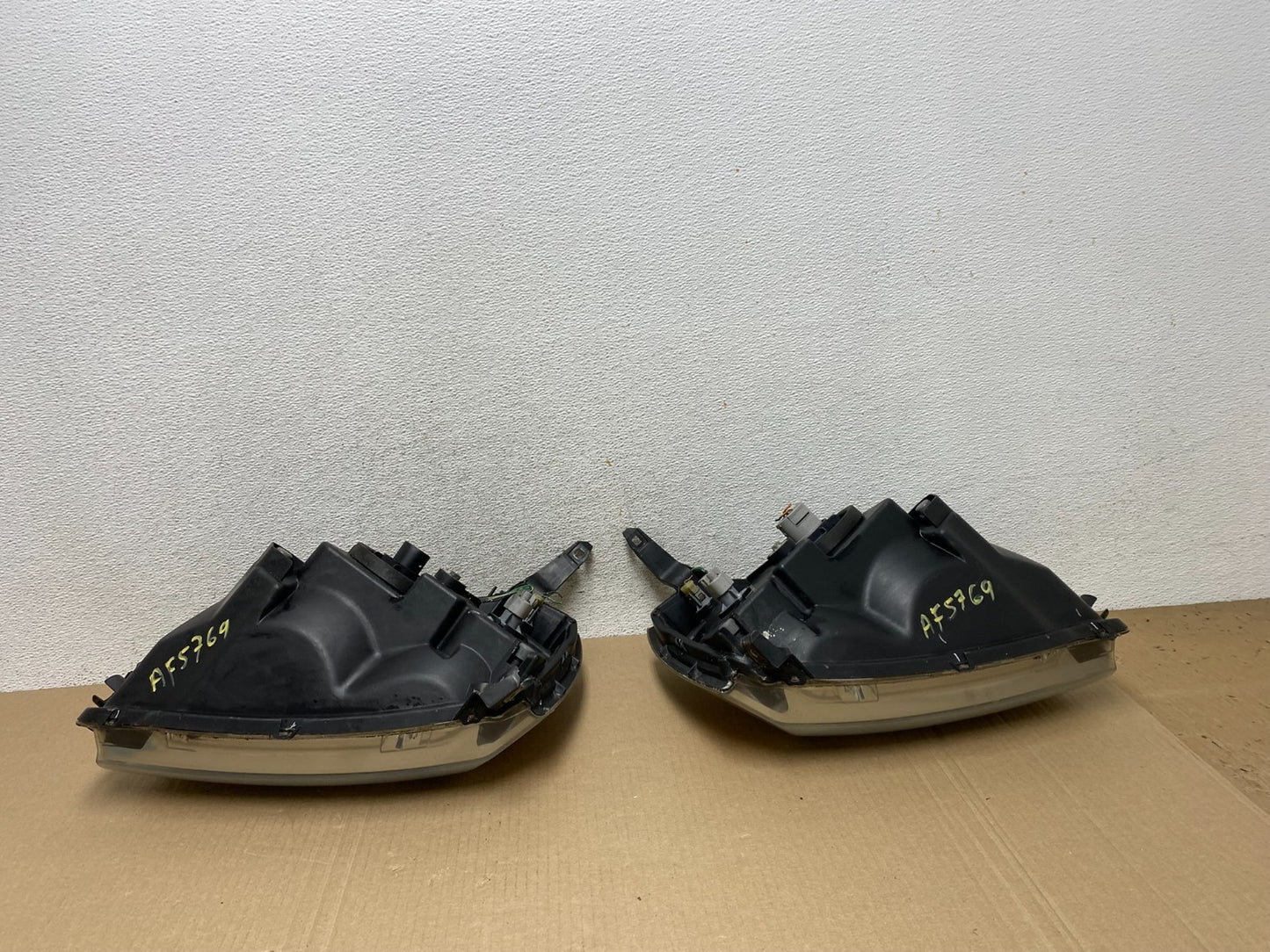 2004 - 2009 Mitsubishi Galant Left+Right Headlights Halogen AF5769 DW8