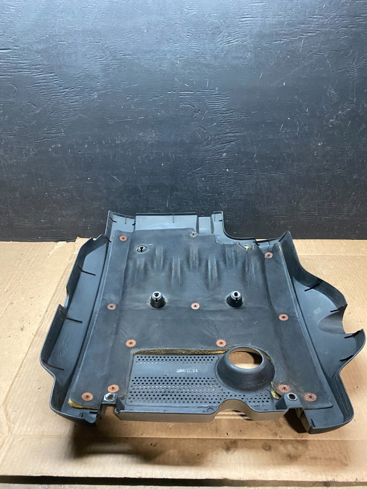 2002 to 2005 Kia Sedona V6 3.5L Engine Motor Cover  G5786 DG1 Oem4