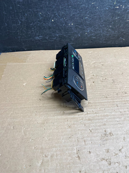 2007-2011 GMC Yukon Tahoe Automatic Climate Temperature Temp Control AG6236 DG2