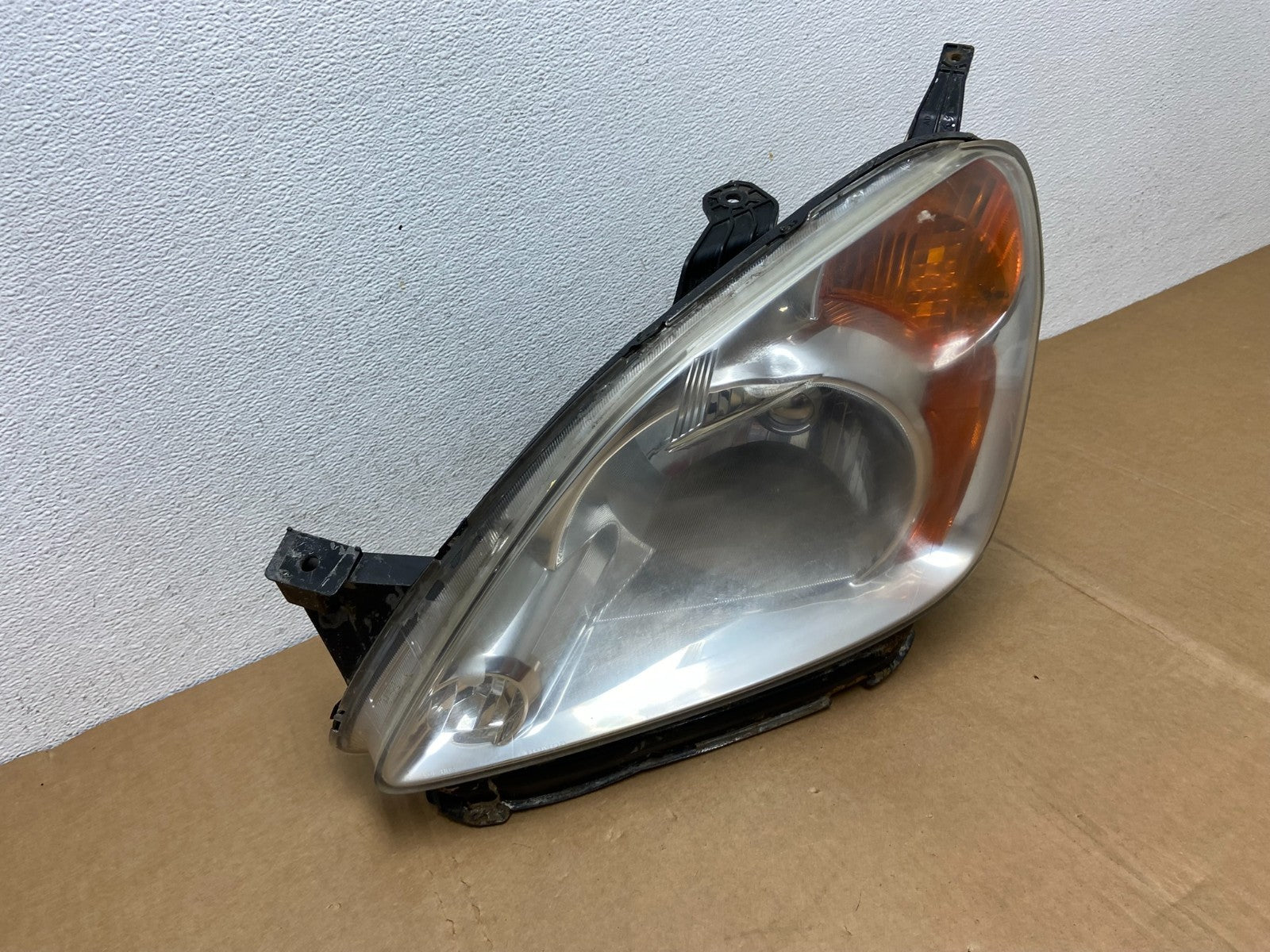 2002 to 2004 Honda Crv Cr-v Left Driver Halogen Headlight AC8374 DW2
