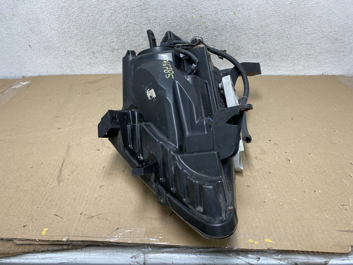 2013 to 2016 Nissan Pathfinder Right Passenger RH Side Headlight AH6785 DW7