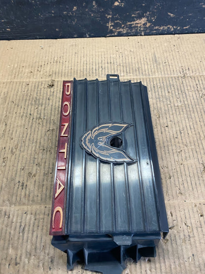 1982 - 1992 Pontiac Firebird Trans Am Center Taillight Filler Panel T6770 DG3