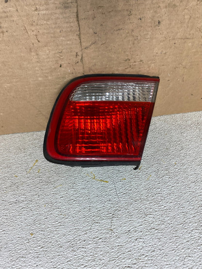 1999 2000 Mazda Millenia Right RH Side Inner Tail Light P2726 DG0