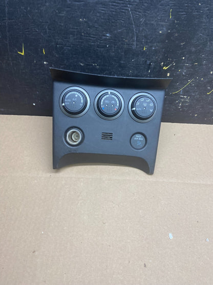 2011 to 2015 Nissan Rogue Heater Temperature AC Climate Control OEM u5086 DG0