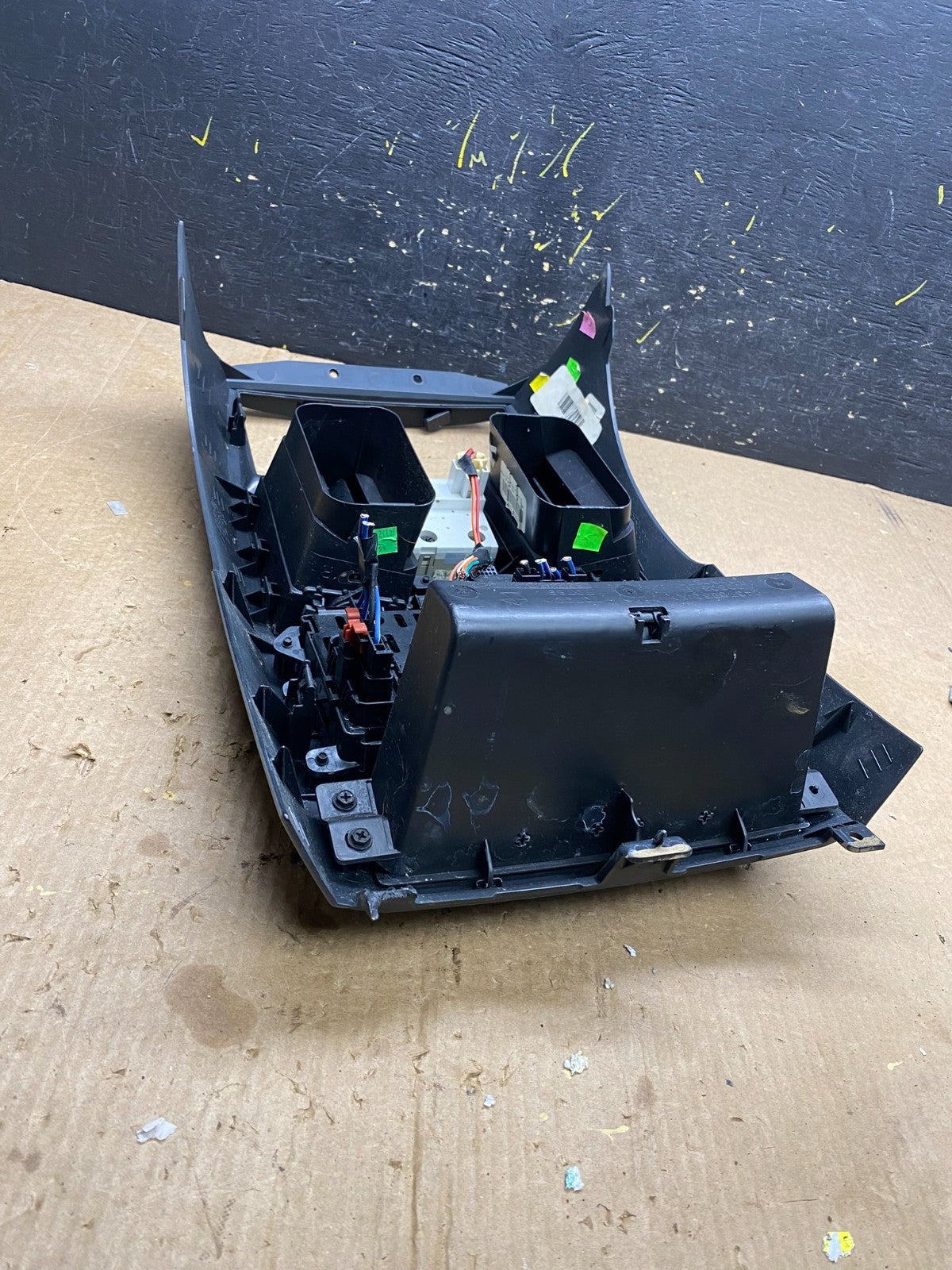 2008-2010 Chrysler Town Country Climate Control Panel Center Dash Trim z4469 DG4