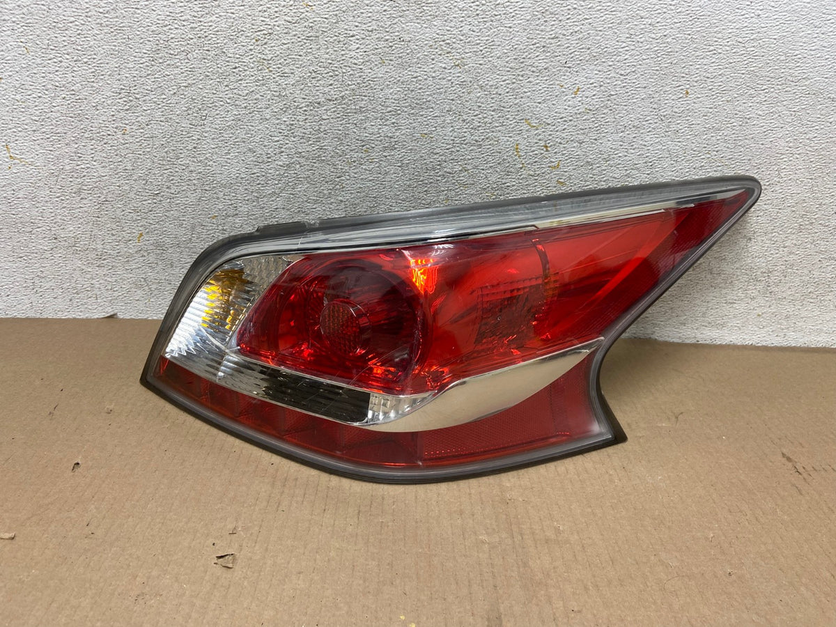 2013 2014 2015 Nissan Altima Right Passenger RH Side Tail Light AH4366 LK0