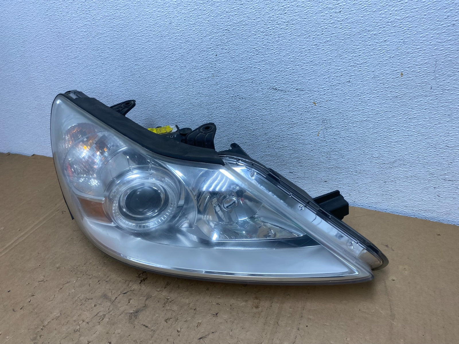 2009 - 2011 Hyundai Genesis Right Passenger RH Xenon HID Headlight AD3767 DG1