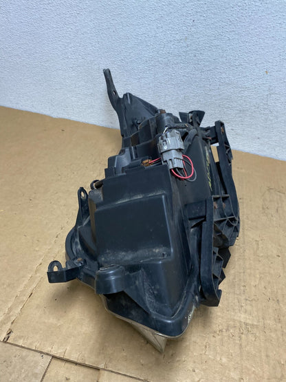 2009 - 2013 Subaru Forester Right Passenger Side Halogen Headlight AD1384 DW8