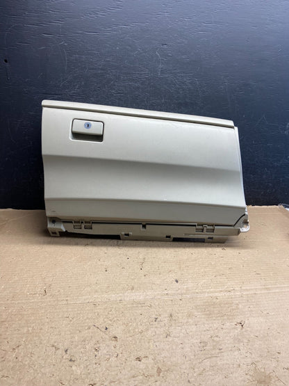2007-2011 Toyota Camry Front Right Passenger Storage Glove Box AH5481 DW0