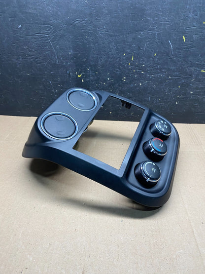 2011 to 2017 Jeep Compass Dash Climate Temperature Control Radio Bezel R6312 DG1
