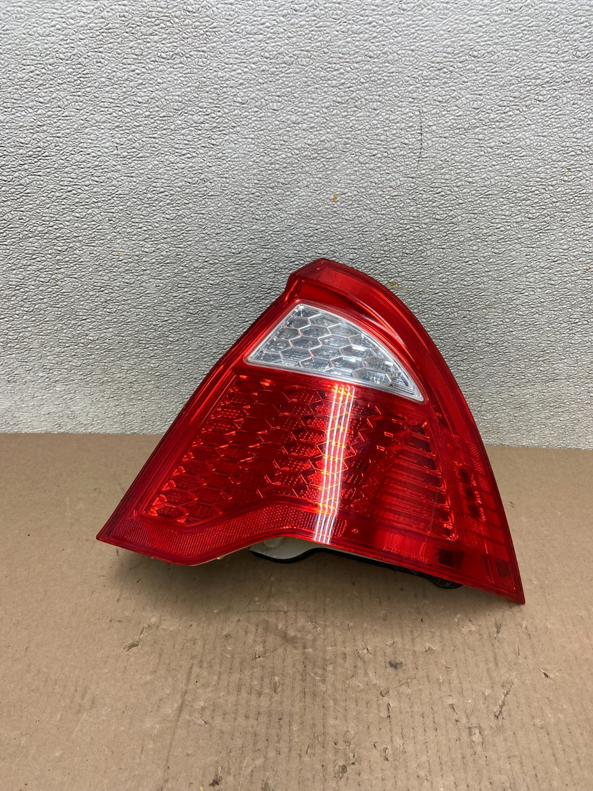 2010 2011 2012 Ford Fusion Right Passenger Side Tail Light Oem AB5954 LK0