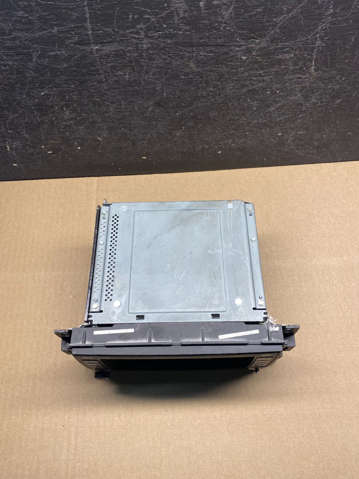 2007 to 2014 Chevrolet GMC Cadillac Radio Navigation Screen Display AG7441 DG5