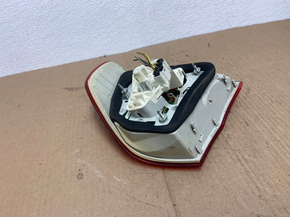 2009 2010 BMW 323i 325i 328i 335i 3 Series Left Driver Tail Light OEM AB8174 LK4
