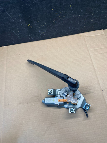2010 to 2011 Honda Insight Rear Windshield Washer Wiper Motor q2470 DG0