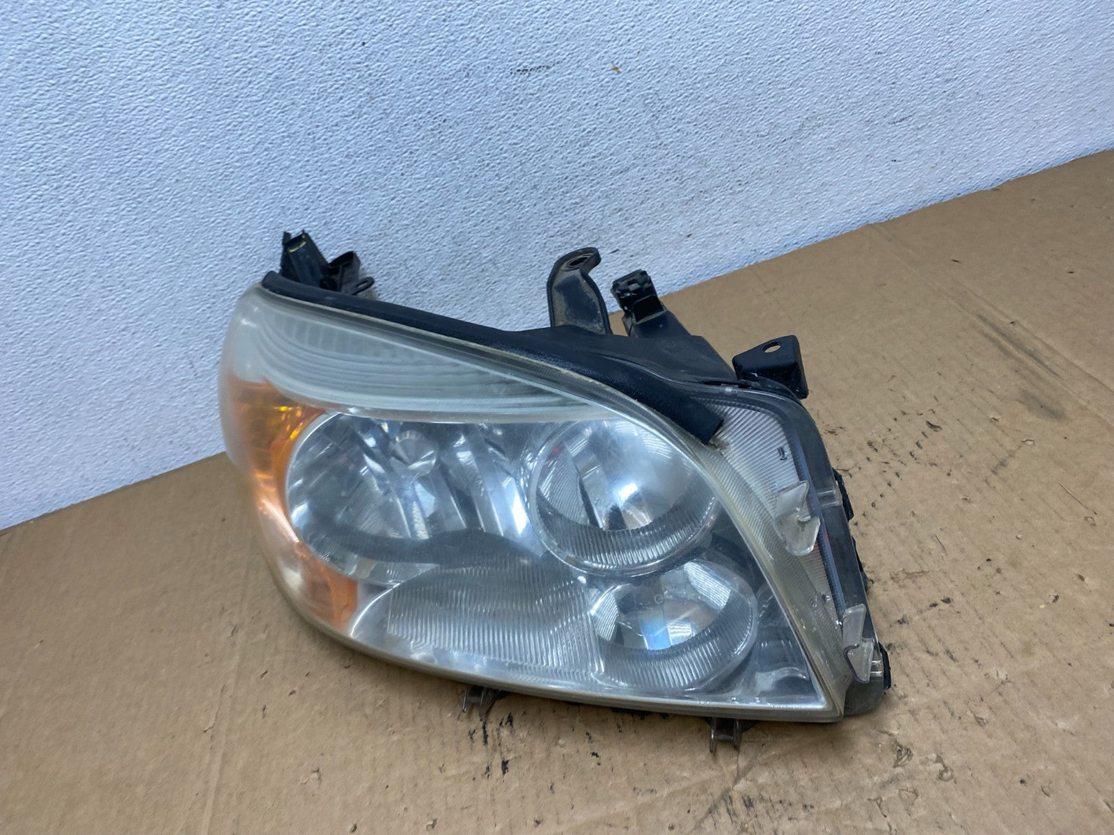 2006 2007 2008 Toyota Rav4 Right Passenger Rh Side Halogen Headlight AD11481