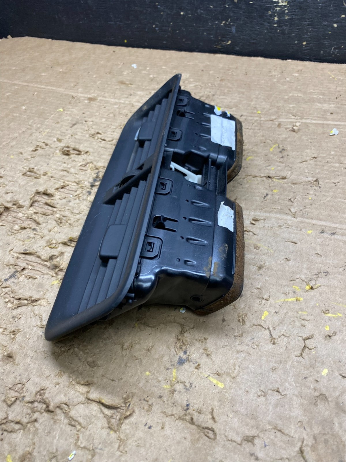 2007 - 2012 Range Rover Front Upper Center Dashboard Heater AC Air Vent x1642 DG2