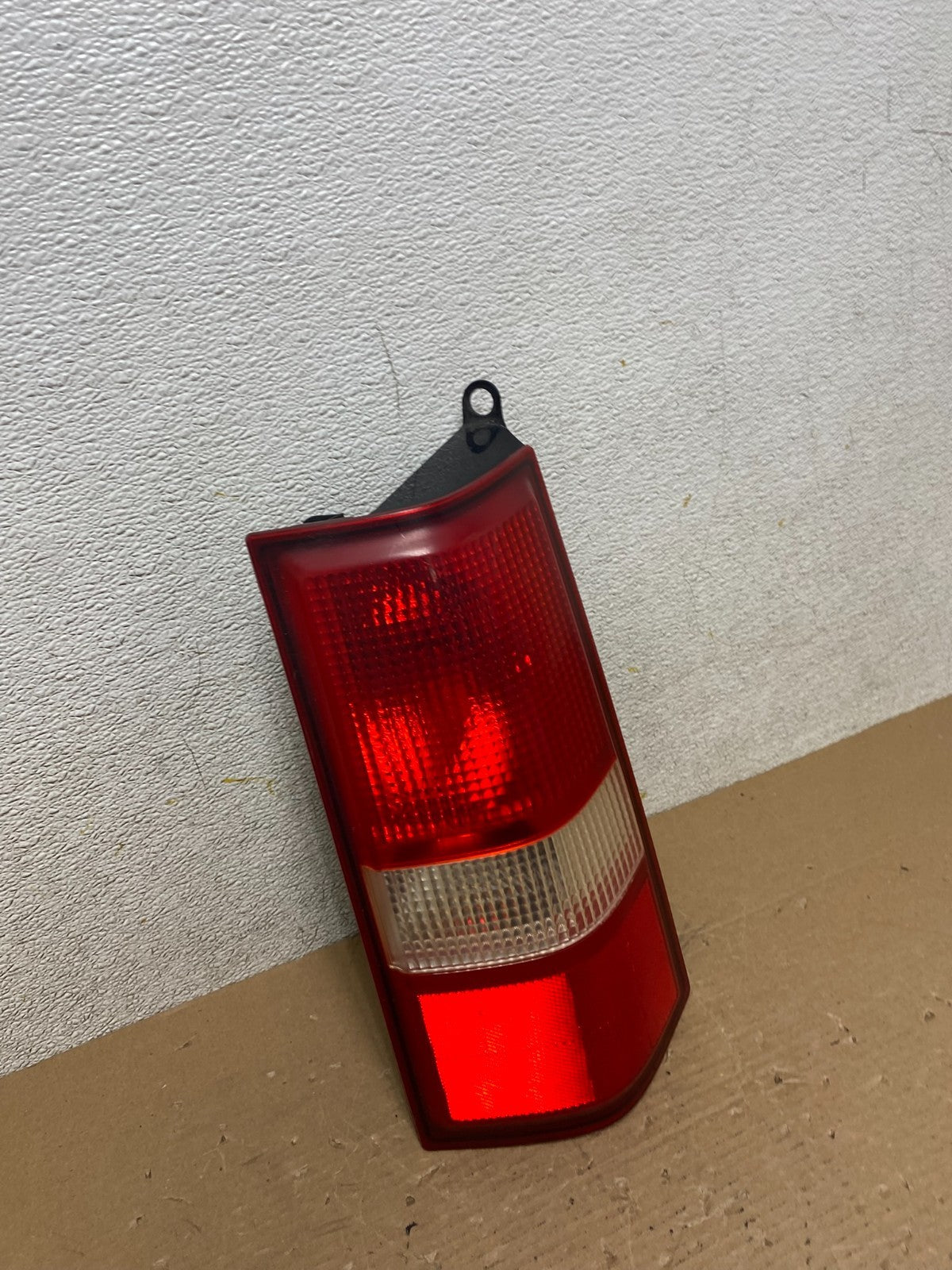 2003 2017 Chevrolet Express 1500 2500 3500 Right Passenger Tail Light R0651 DW2