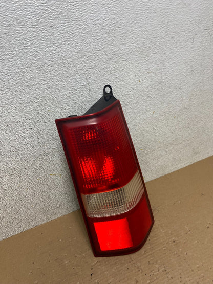 2003 2017 Chevrolet Express 1500 2500 3500 Right Passenger Tail Light R0651 DW2