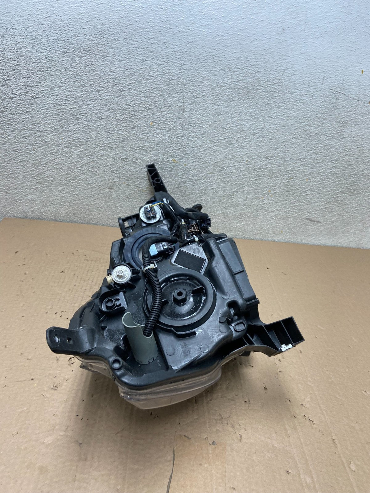2016 2017 2018 Nissan Sentra Front Left Driver LH Halogen Headlight AB2492 DW8