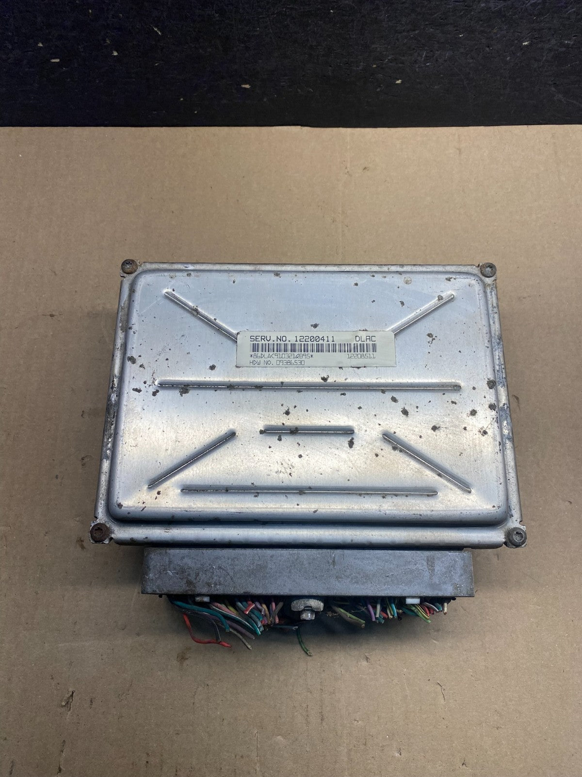2001-2002 Silverado Tahoe Engine Computer Module 12200411 ECM ECU AG4056 DG0