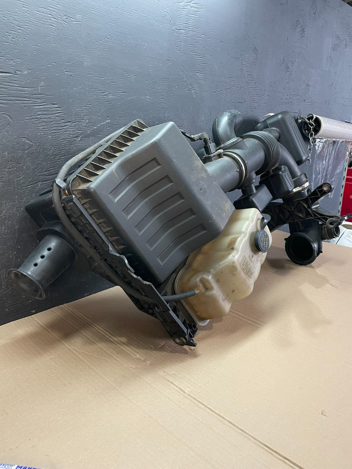 2009 to 2010 Ford Expedition Air Intake Cleaner Box Coolant Bottle ad8611 DG2